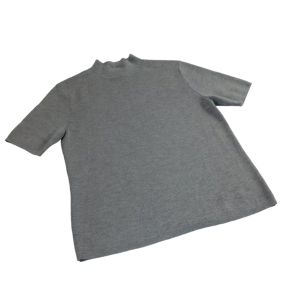 Pendleton Gray Short Sleeve Spring Style Turtle Neck Sweater, Size Medium - Picture 3 of 7